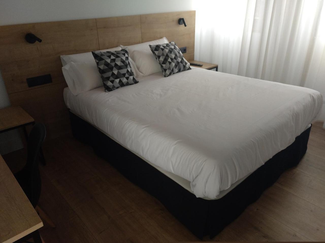 Hotel Entrerailes Casalarreina Luaran gambar