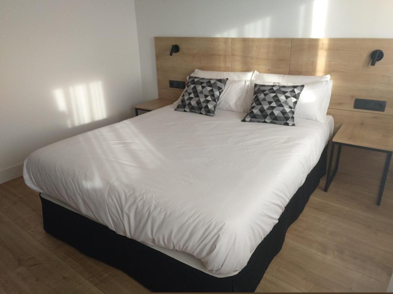 Hotel Entrerailes Casalarreina Luaran gambar